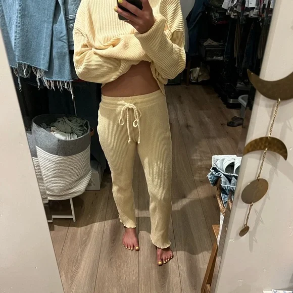 Billabong Cream Flare Pants - Picture 4 of 6